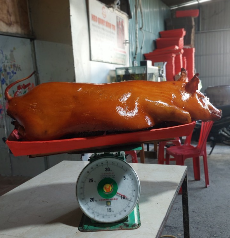 Mua heo quay cúng tân gia nhà ở đâu uy tín tại Quy Nhơn