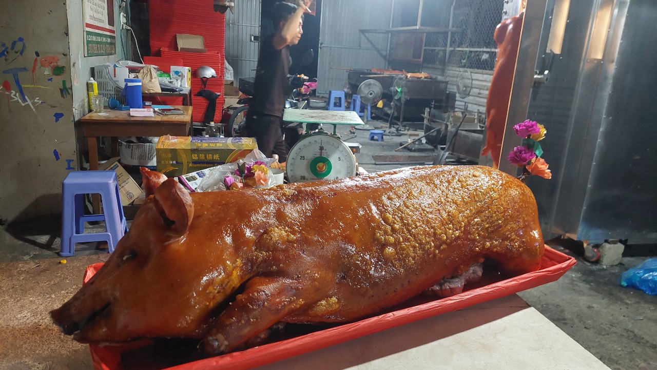 Heo quay cúng tổ nghề mang nhiều ý nghĩa