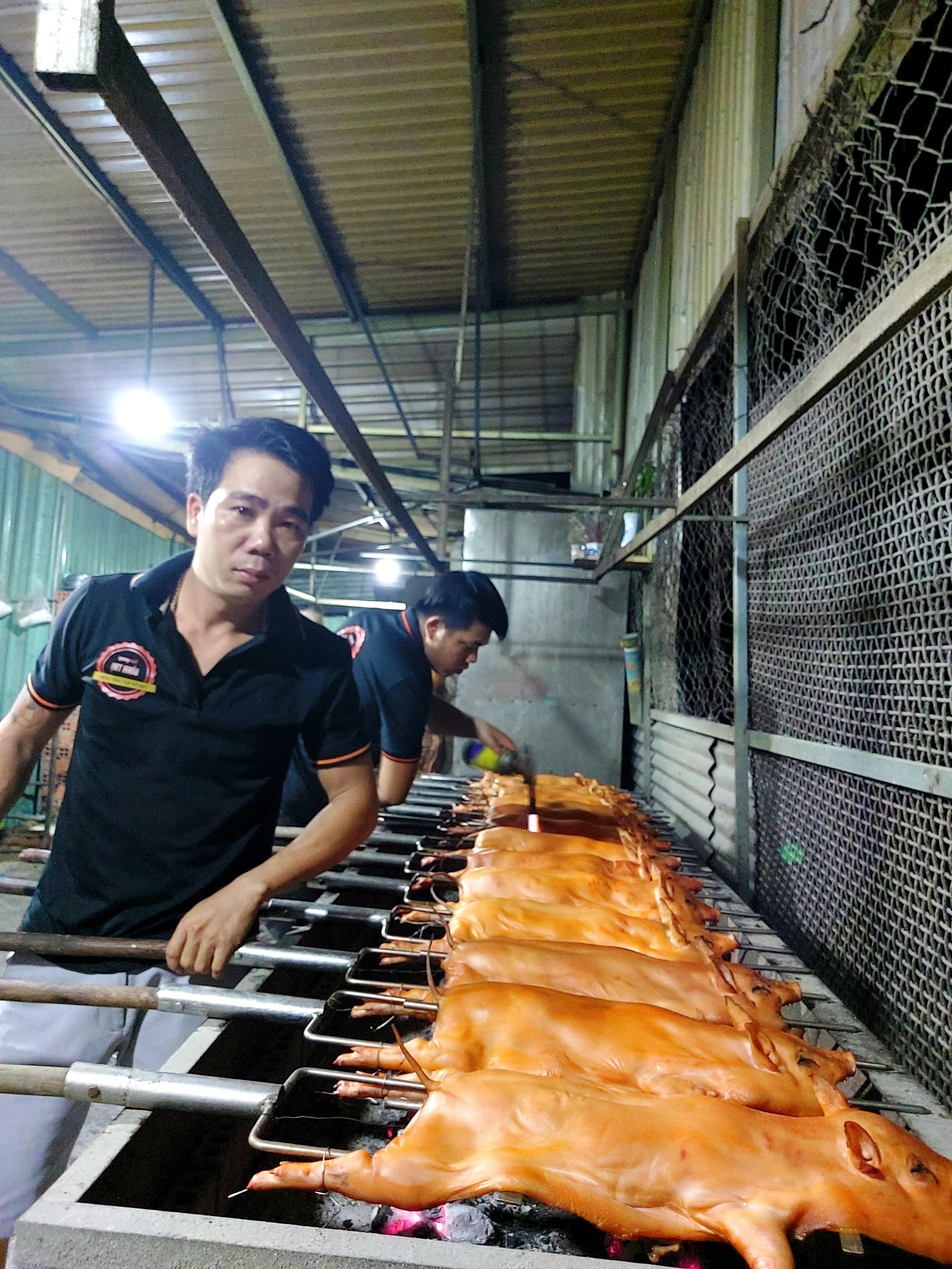 Địa chỉ lò quay heo cúng động thổ tại Quy Nhơn