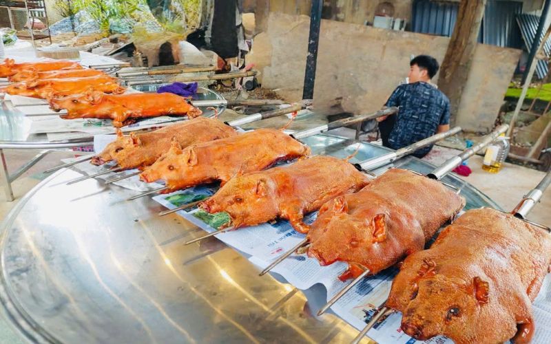 heo sữa tiệc